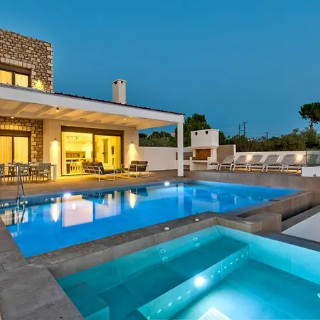 Lara Amberblue Pefkos *