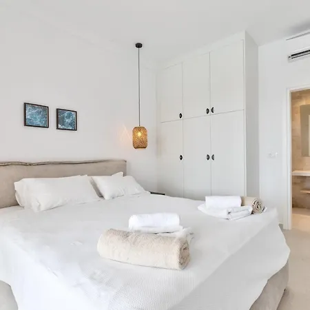 Lara Amberblue Pefkos * Pefki