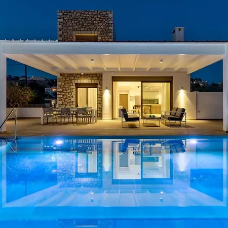 Lara Amberblue Pefkos Pefki